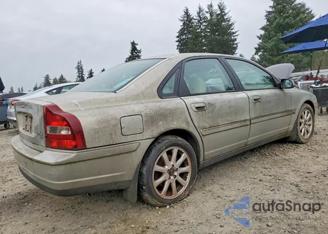 2002 Volvo S80 z USA, uszkodzony, nr VIN YV1TS92DX21268072